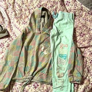 Girls Medium Jogging Set